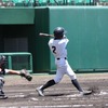 初回、宜野湾の４番遠矢が２点目となる適時二塁打